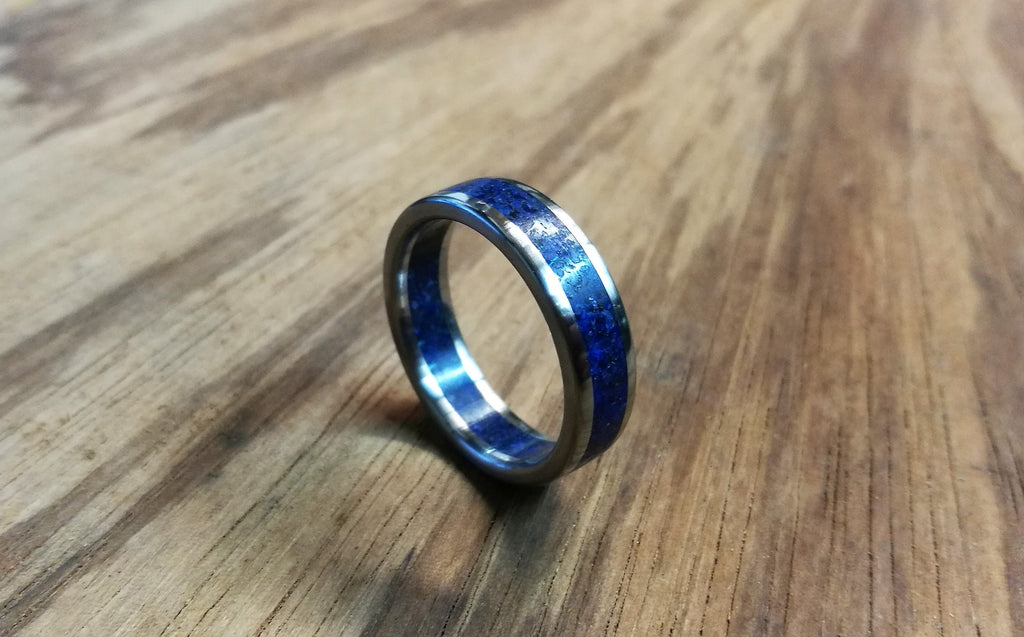 Titanium Ring with Lapis Lazuli Inlay: 6mm Band