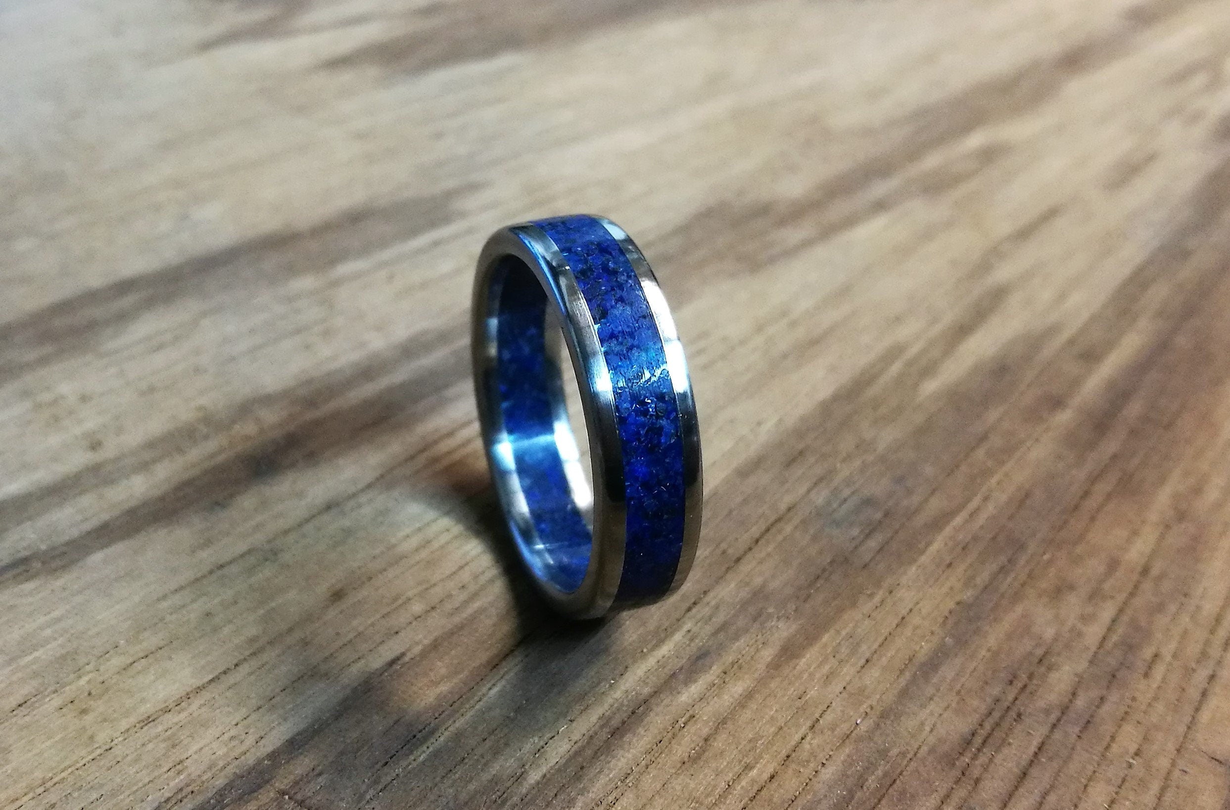 Titanium Ring with Lapis Lazuli Inlay: 6mm Band